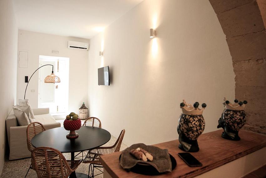 Biddiccia Home In Sicily 노토 외부 사진